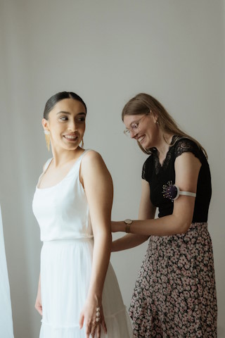 Herz und Seele by Laura | Mix & Match Brautmode, Brautmode · Hochzeitsanzug Reichenschwand, Kontaktbild
