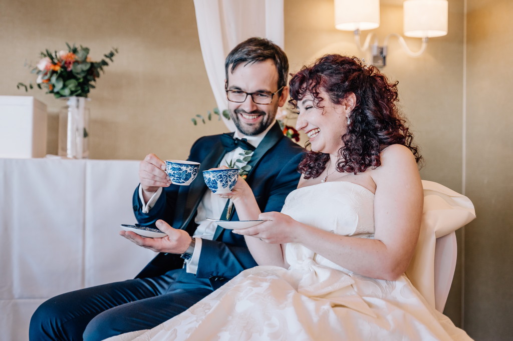 Brautpaar beim Teeritual